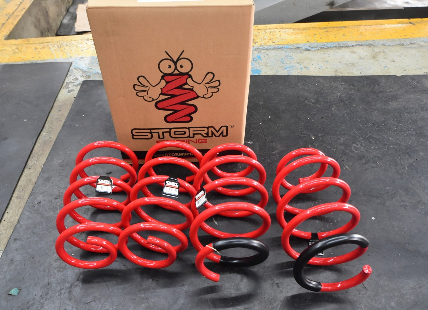 SANTA FE (DM, 2013-2018) AWD & FWD STORM Lowering Springs 4pcs Drop KDM