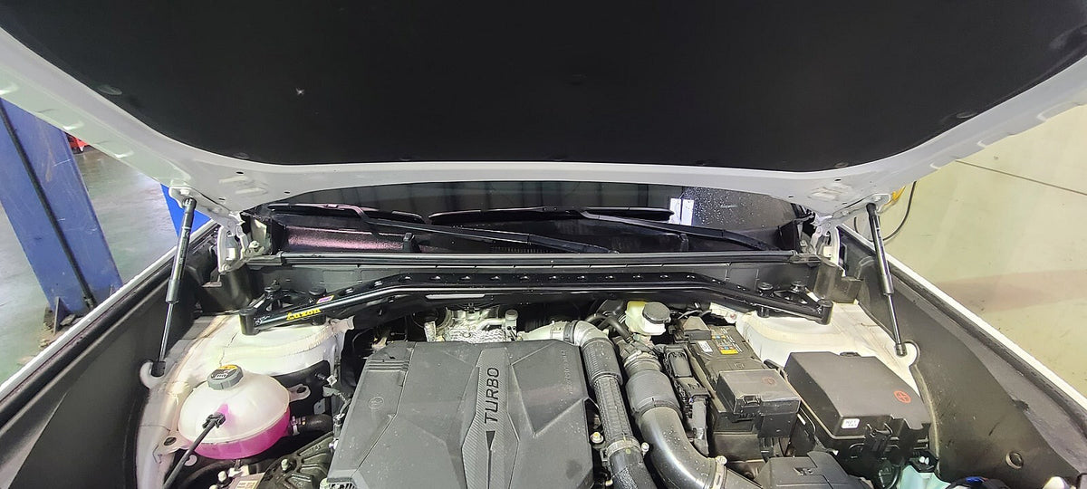 Front Strut Tower Bar Brace for 24 25 26 Hyundai Santa Fe MX5 Handling Upgrade