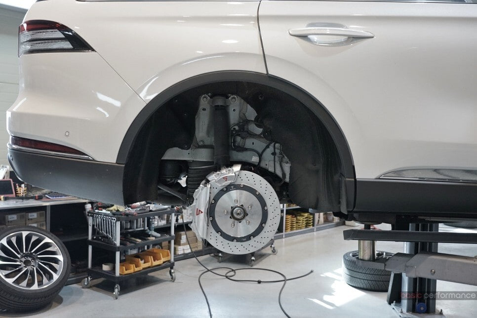 FRONT 8P (380×34) + REAR 4P (380×31) + EPB / LINCOLN AVIATOR [STOLZ]