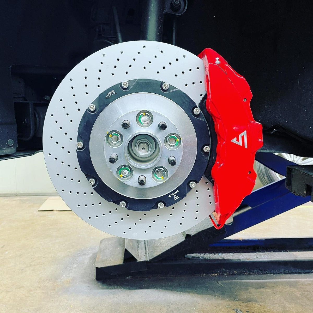 BMW G30 G31 M550i Performance BIG BRAKE FRONT 8 Pot (405×34)