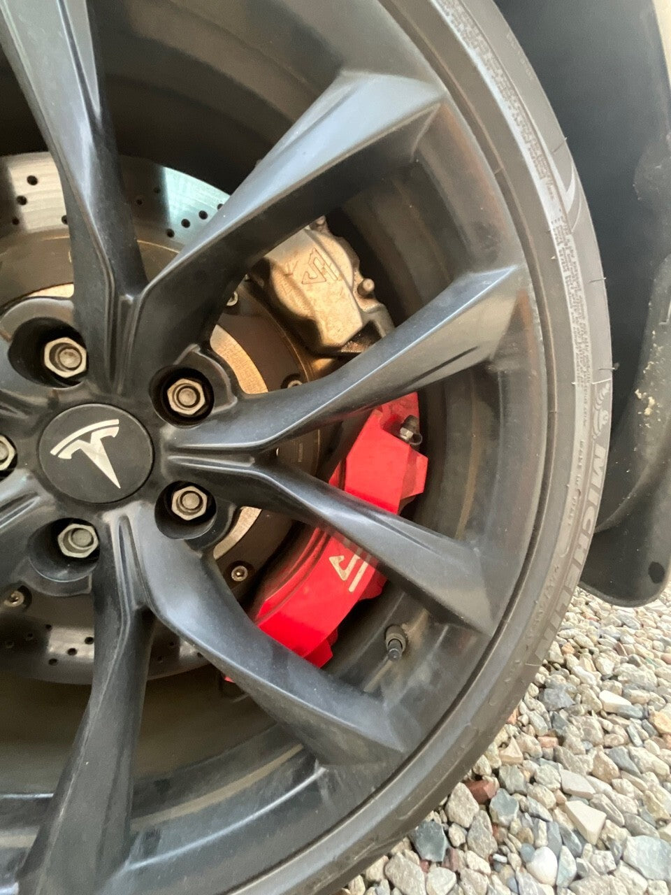 BIG BRAKE KIT FRONT 8P (405×34) + REAR 4P (380×31) + EPB / TESLA MODEL Y [STOLZ]
