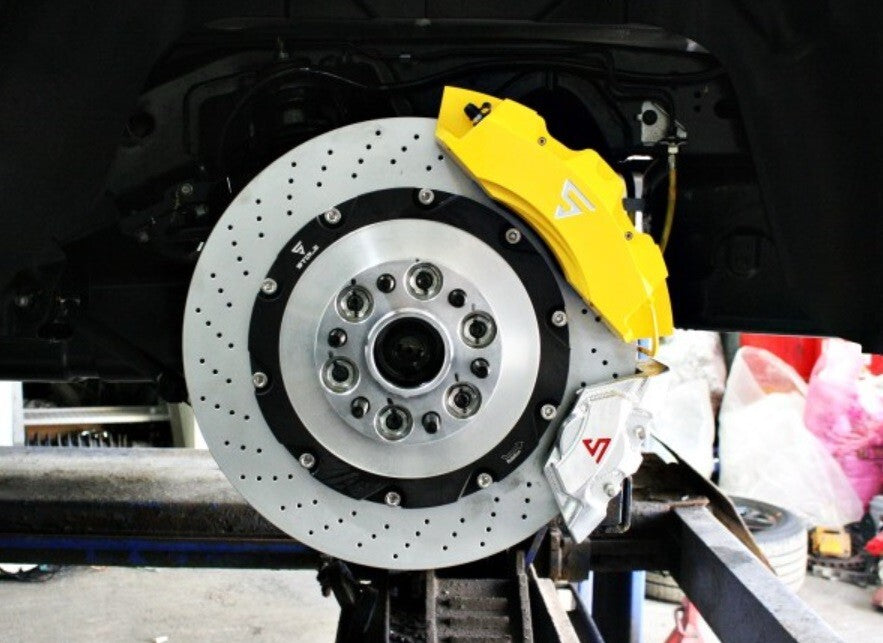 Big Brake Kit 2018-2024 Chevrolet Traverse Front 8-Pot Rear 4-Pot EPB 405/380