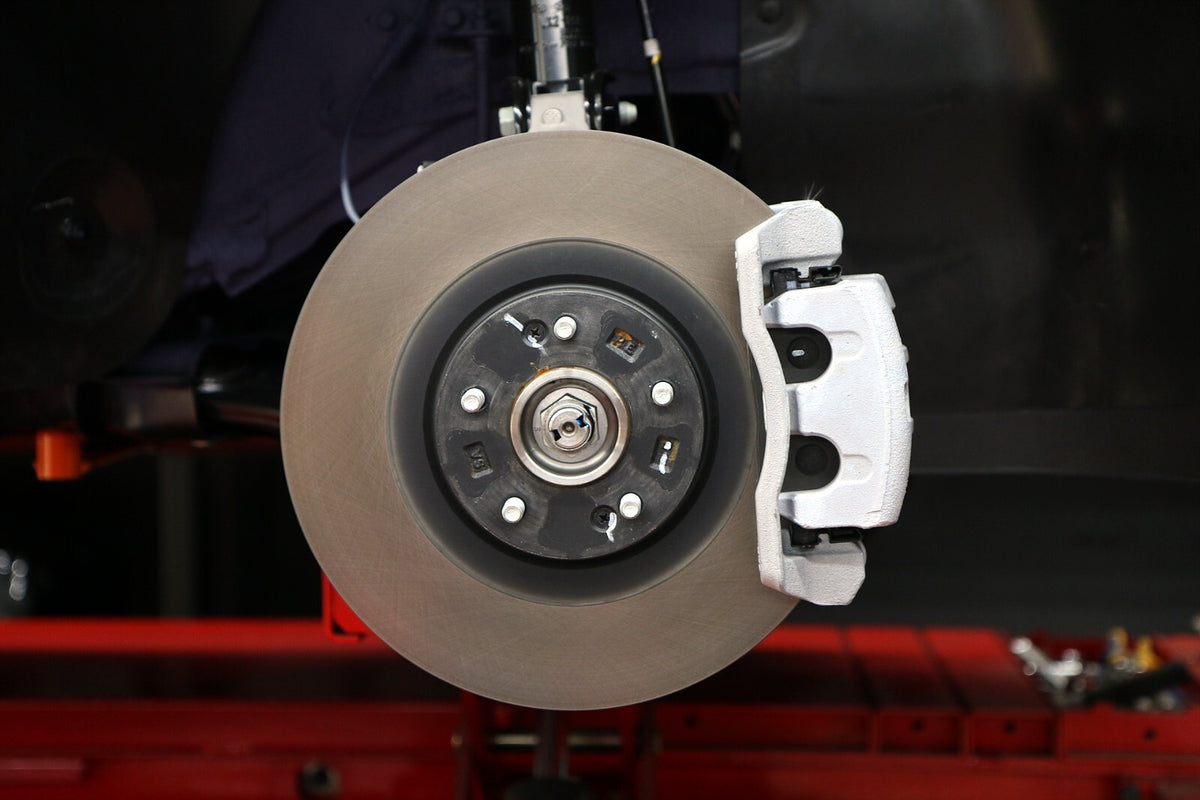 Stolz 8-Piston Front Brake Kit & 350mm Rear Rotor Upgrade for Hyundai Palisade