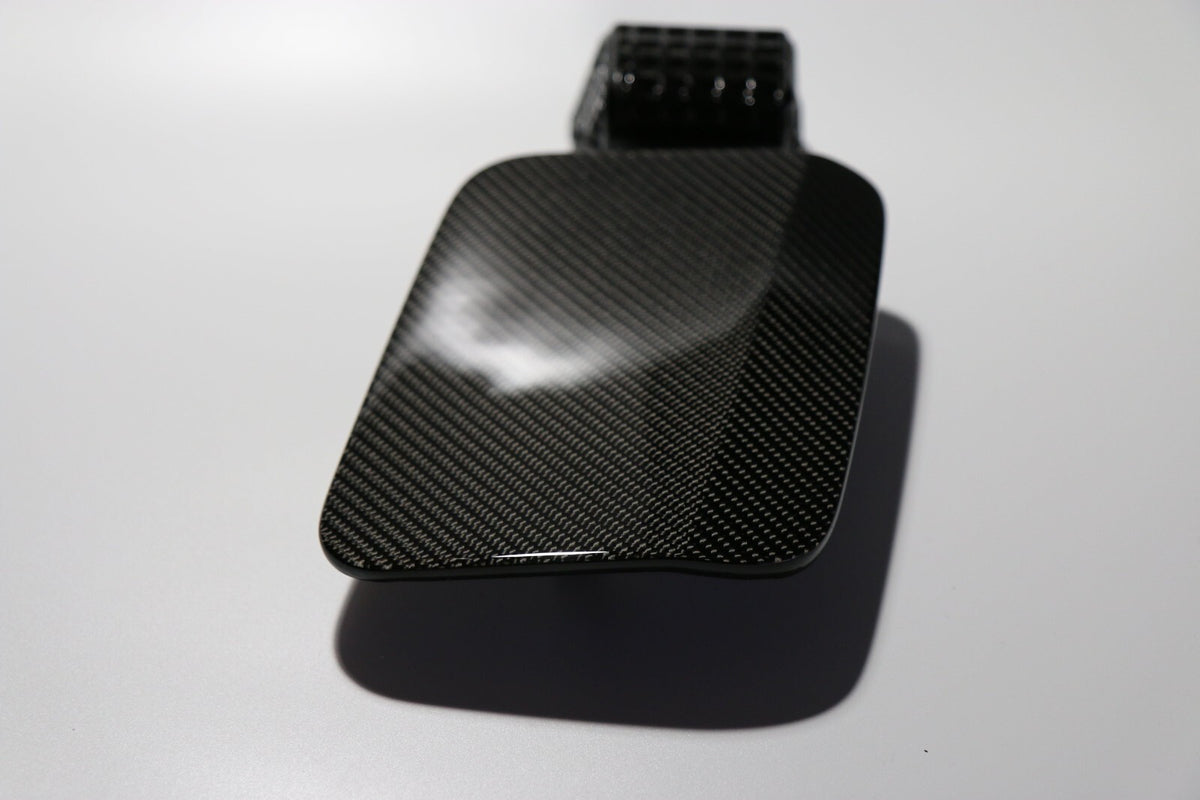 CF FUEL DOOR / REAL CARBON FUEL DOOR LID for HYUNDAI 12 13 14 15 16 17 AZERA