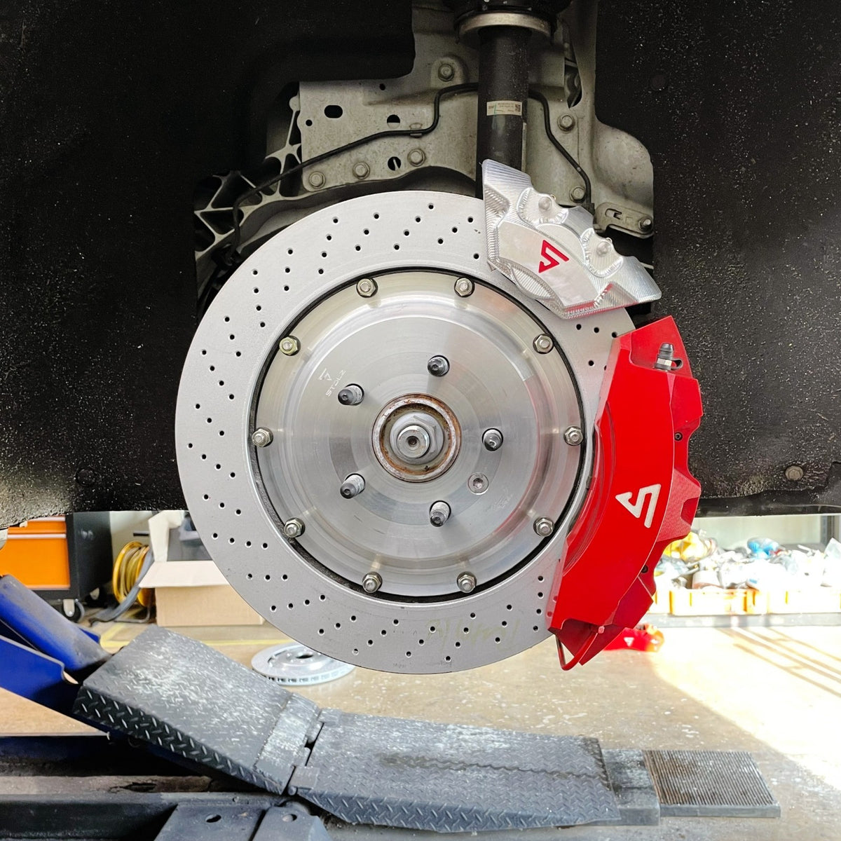 TESLA MODEL X Performance Big Brake Front 8 Pot (405mm) Rear 4 Pot (380mm) EPB