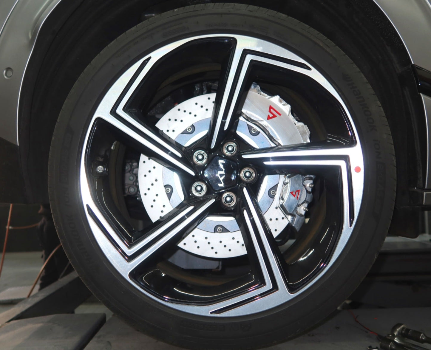 EV6 GT (CV1 GT, 2022-2026) Performance Big Brake Kit Front 8 Pot (405mm) Rear 4 Pot (380mm) EPB