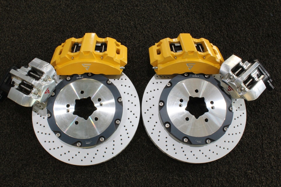 KIA CANIVAL 4G. (KA4, 2022-2026) Performance Big Brake Kit Front 8 Pot (405mm) Rear 4 Pot (380mm) EPB