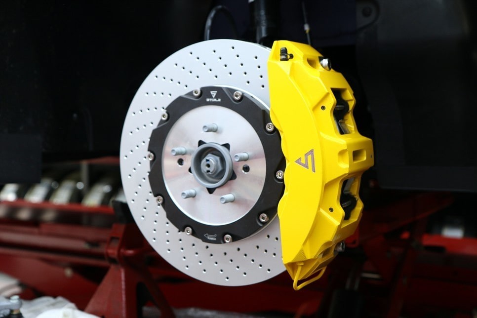BMW G30 G31 M550i Performance BIG BRAKE FRONT 8 Pot (405×34)